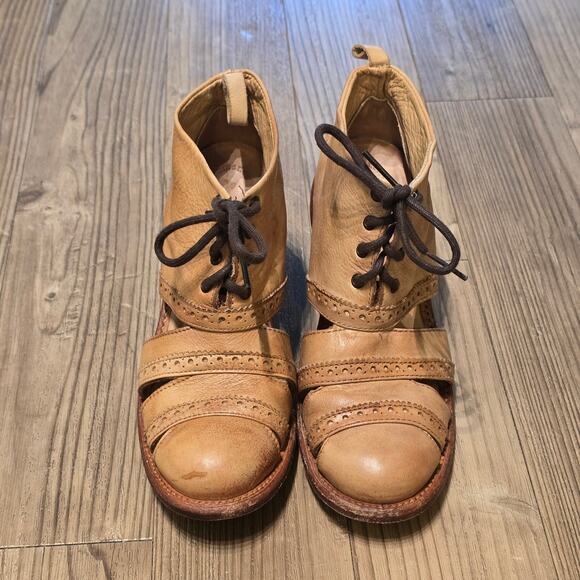 Anthropologie Holding Horses Distressed Leather Ankle Boots Sz 6.5M - Picture 1 of 7